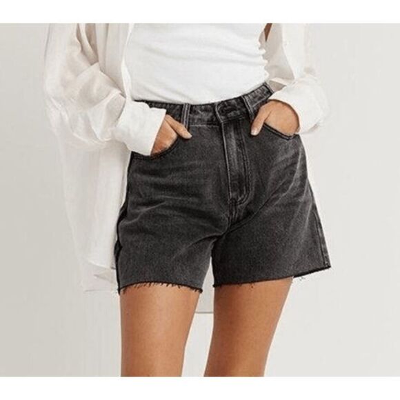 Dissh Pants - Dissh Black Wash Denim Old School Vintage Cut-Off Jean Shorts Size 14 US 10